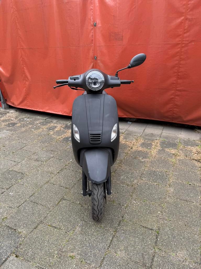 Capri snor scooter, Fietsen en Brommers, Snorfietsen en Snorscooters, Overige merken, Gebruikt, Ophalen of Verzenden, Benzine