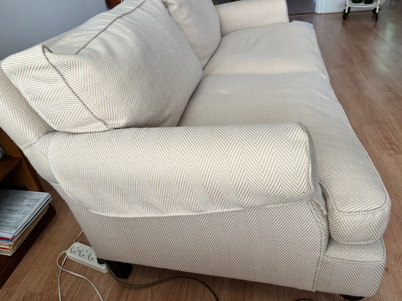 Bank engelse stijl, Huis en Inrichting, Banken | Sofa's en Chaises Longues, Ophalen, Tweepersoons, 75 tot 100 cm, Zo goed als nieuw