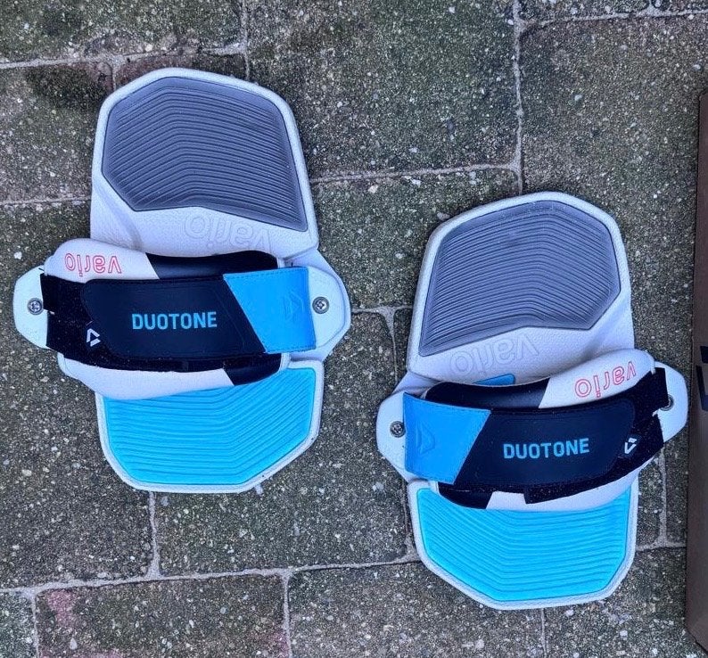 Duatone Kiteboard bindings, Watersport en Boten, Kitesurfen, Twintip, Binding, Ophalen of Verzenden, Zo goed als nieuw