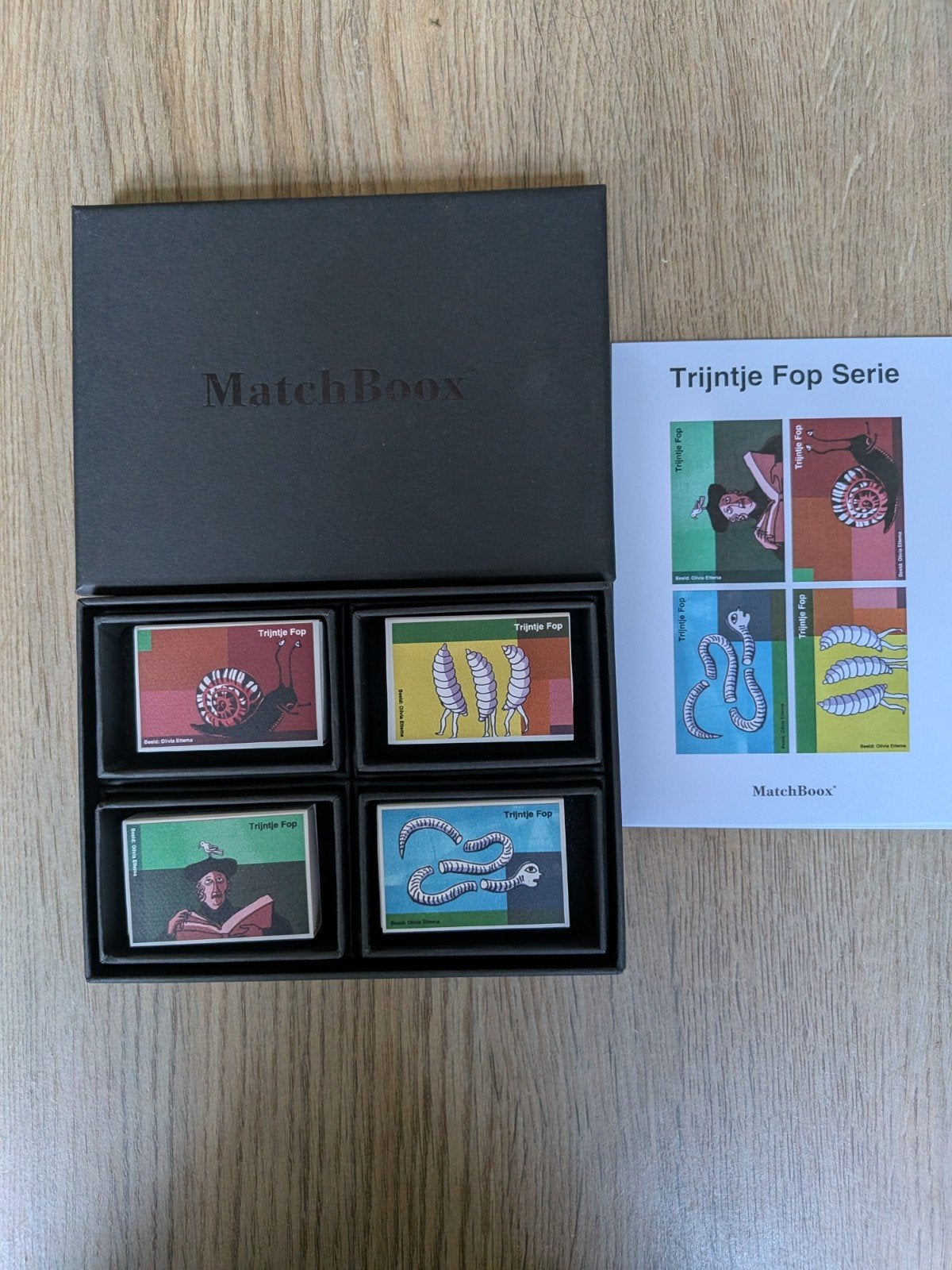 Nieuw MatchBoox-set van de "Trijntje Fop Serie".

Inhoud: De, Ophalen, Zo goed als nieuw