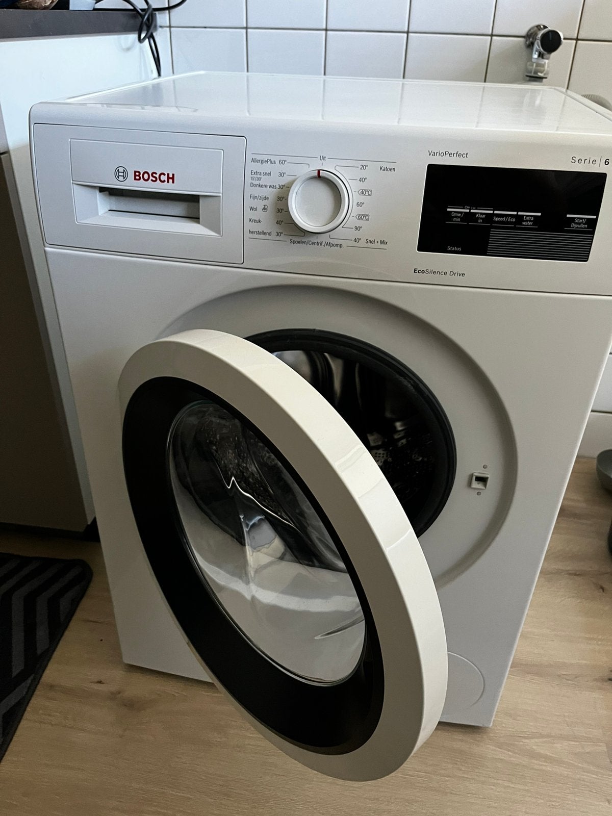 Bosch wasmachine  Varioperfect  Eco silence serie 6, Ophalen, Zo goed als nieuw, 85 tot 90 cm, 1200 tot 1600 toeren
