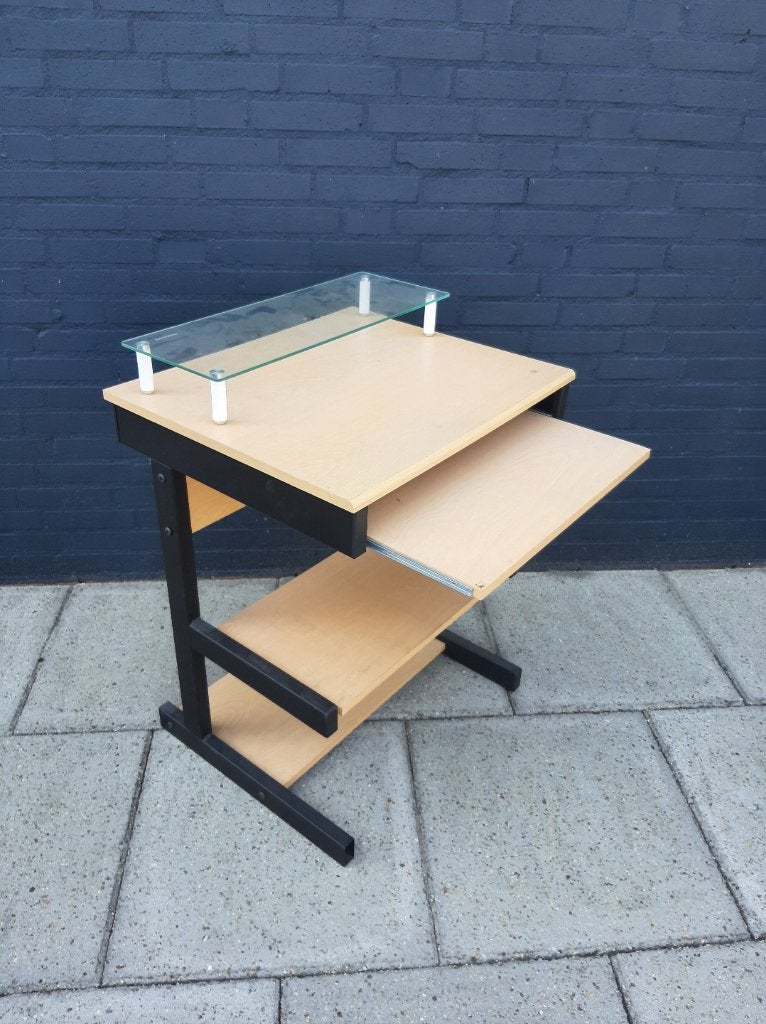 Computer tafel klein computertafel computerbereau klein, Huis en Inrichting, Bureaus, Ophalen, 58 cm, Gebruikt, Pascalstraat 6 1704 RD Heerhugowaard