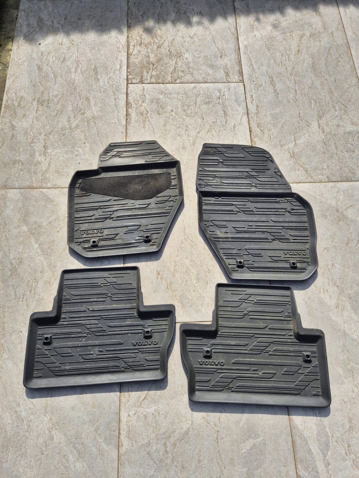 Originele Volvo V60 rubberen matten - Bescherm uw interieur, Ophalen of Verzenden