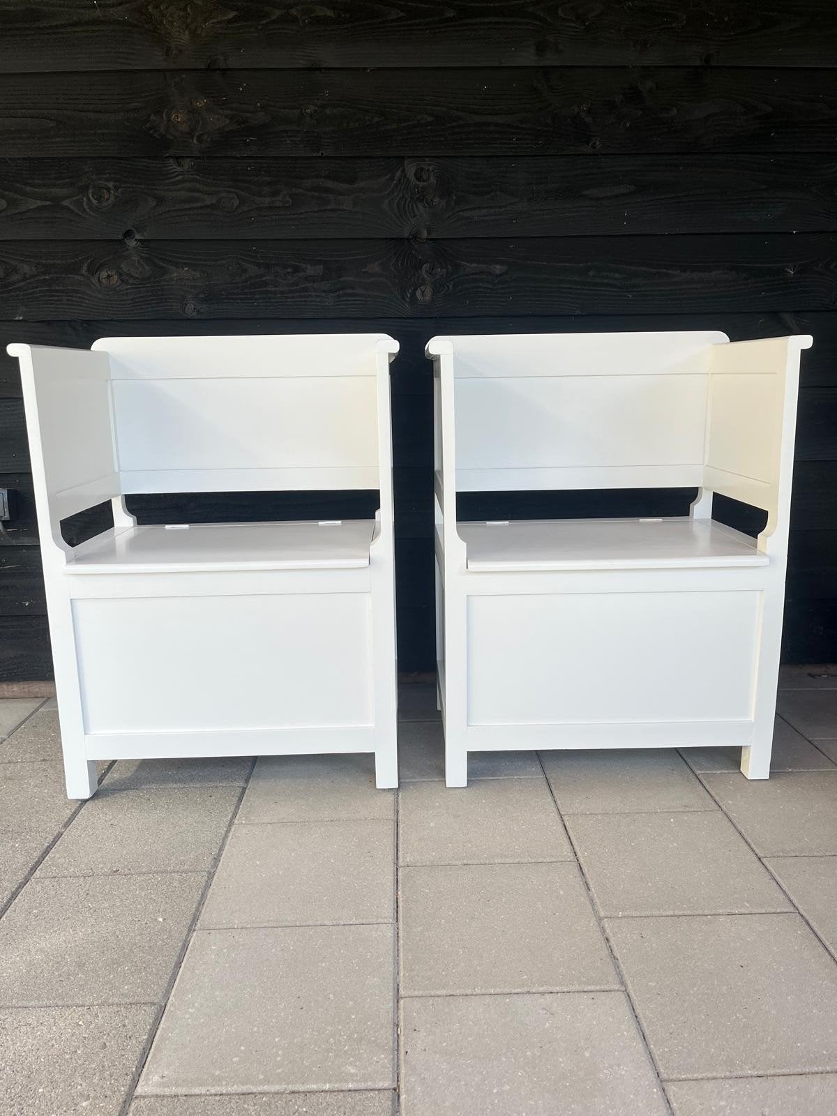 2 witte klepbankjes. Brocante, landelijk, Huis en Inrichting, Ophalen, Gebruikt