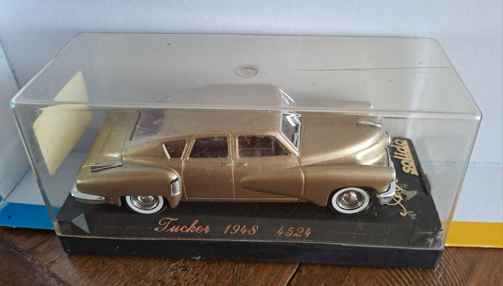 Solido Age d'Or Tucker 1948 modelauto - Goudkleurig, Ophalen of Verzenden, Zo goed als nieuw, Auto, Solido
