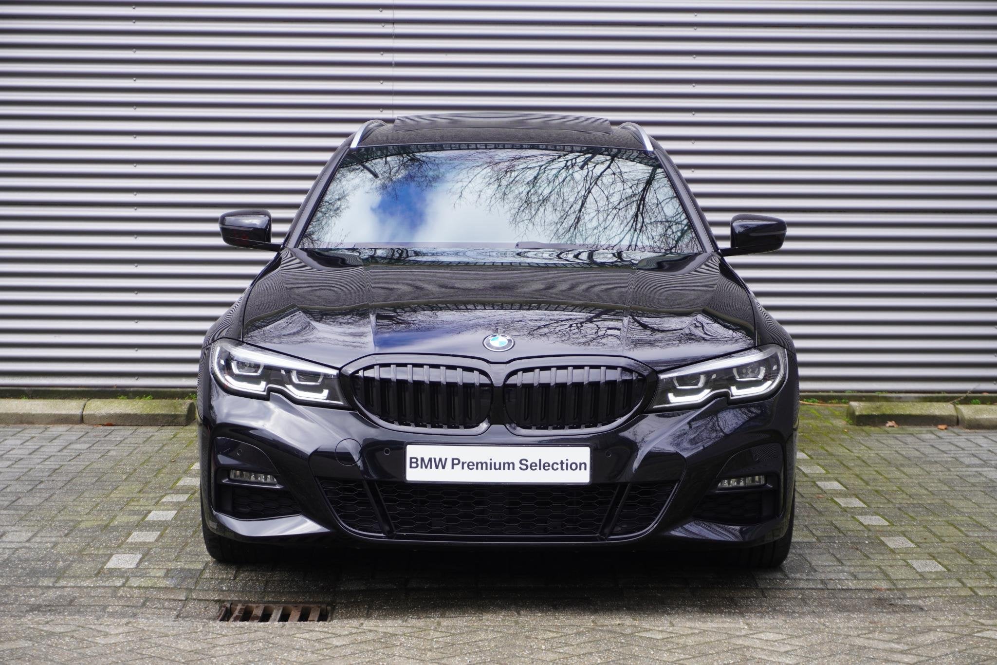 BMW 3 Serie Touring 330i High Executive | Glazen panoramadak, Auto's, BMW, Automaat, 1998 cc, Gebruikt, 4 cilinders