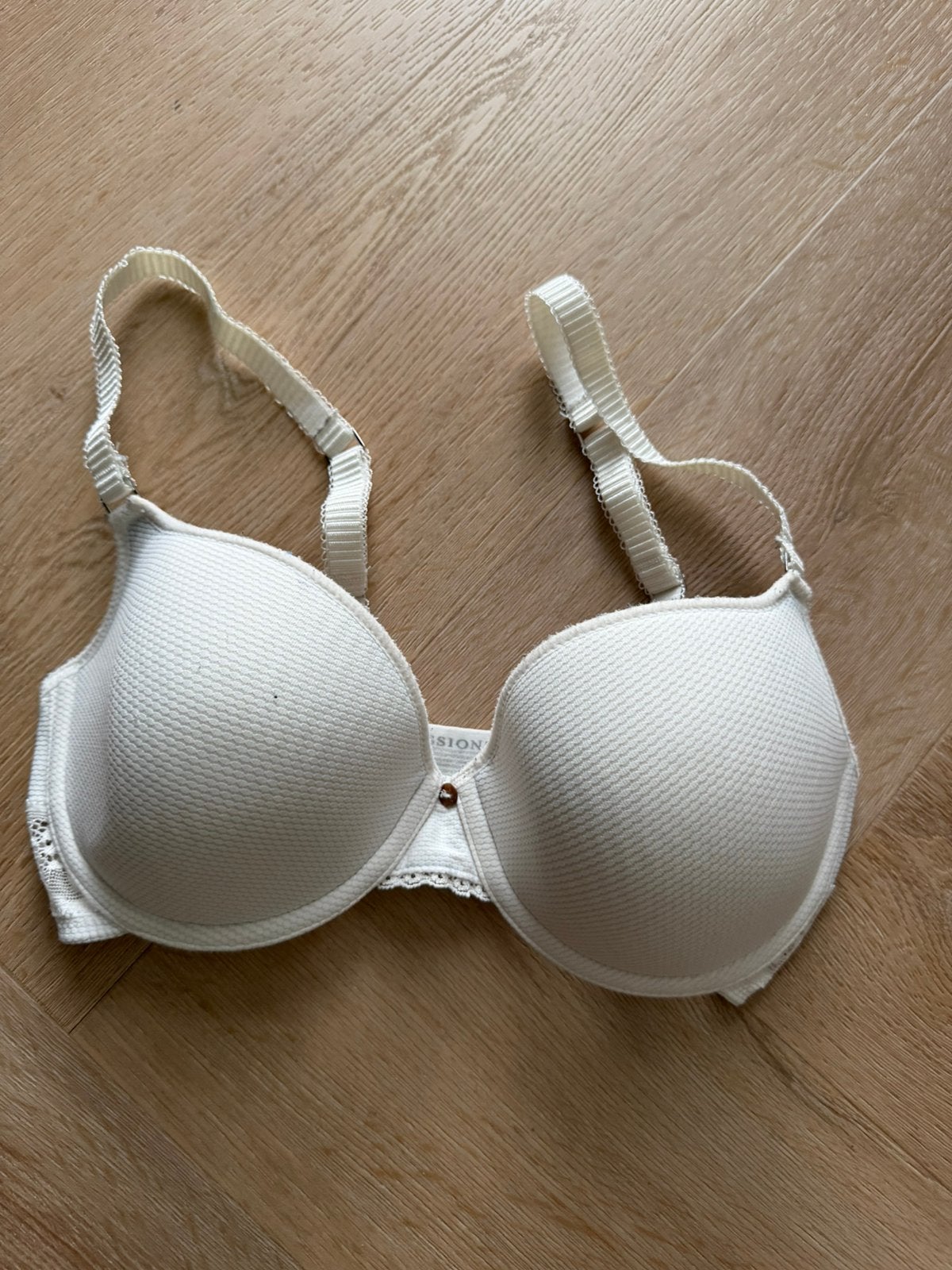Witte Bh van Passionata maat 70C, Ophalen of Verzenden, Wit, BH