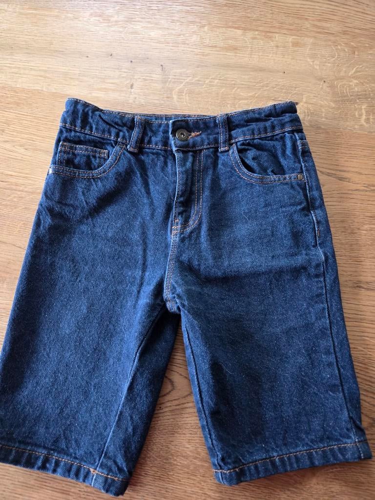 Korte broek maat 134, Kinderen en Baby's, Kinderkleding | Maat 134, Ophalen of Verzenden, Zo goed als nieuw, Jongen, Broek