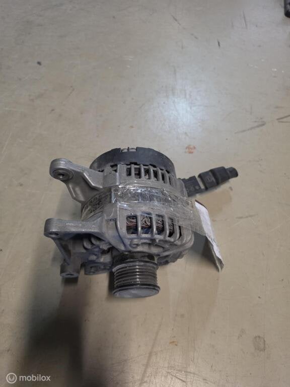Dynamo origineel Mercedes C-klasse W205 ('14->) A0009060922, Gebruikt, Mercedes-Benz, Ophalen of Verzenden, Mercedes-Benz