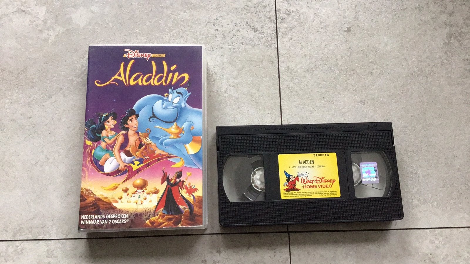 Disney videoband Aladdin, Alle leeftijden, Ophalen of Verzenden, Zo goed als nieuw