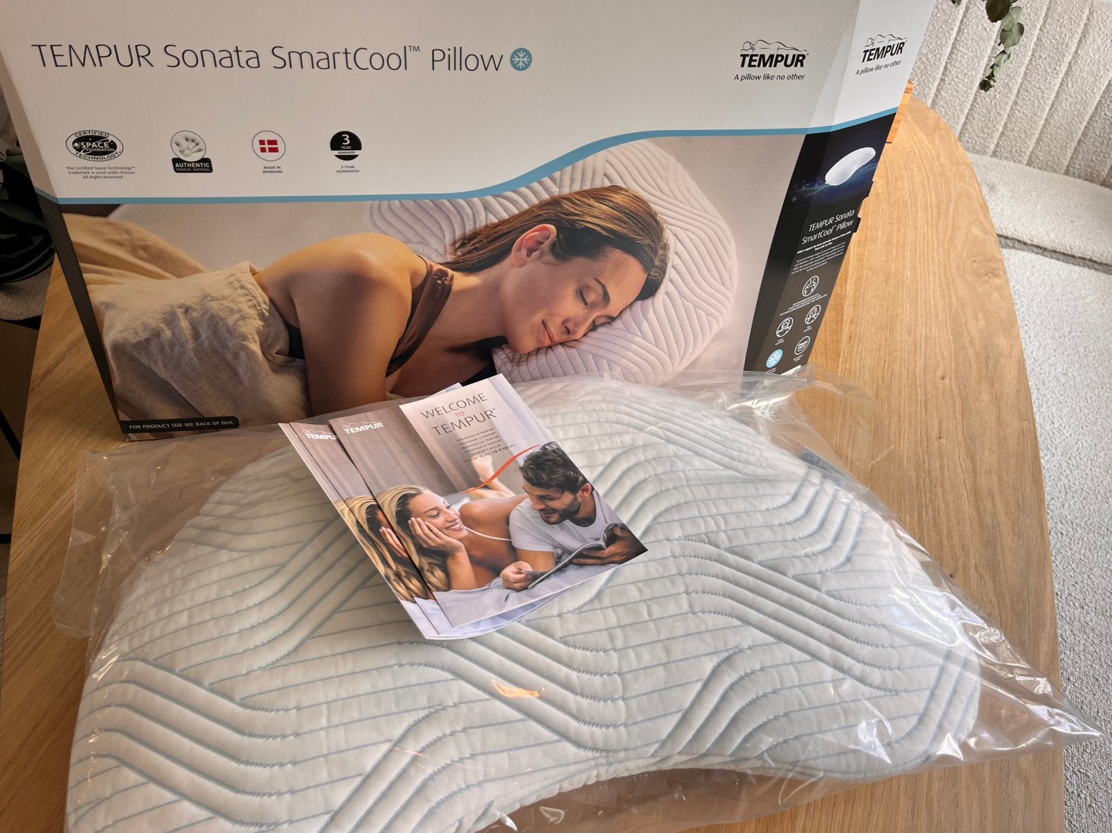 NIEUW! Tempur Sonata Smartcool Pillow Small, Eenpersoons, Wit, Ophalen of Verzenden, Zo goed als nieuw