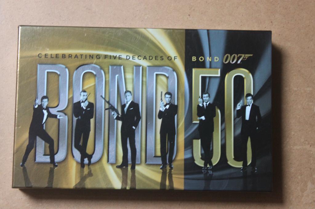 James Bond 50 Jaren of 007 BOX+ 3 Losse DVDs., Cd's en Dvd's, Ophalen of Verzenden, Zo goed als nieuw
