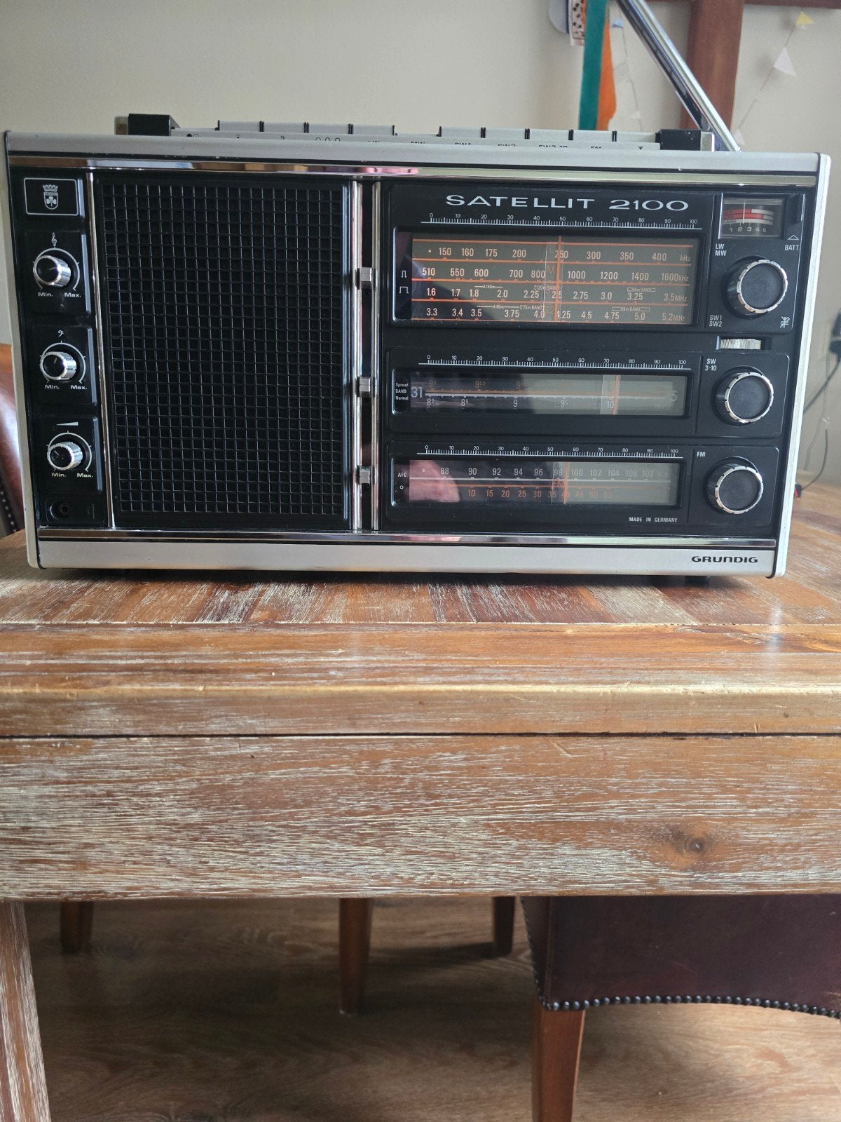 Grundig Satellit 2100 Wereldontvanger - Zeer Mooie Staat, Audio, Tv en Foto, Ophalen of Verzenden, Zo goed als nieuw, Wereldontvanger