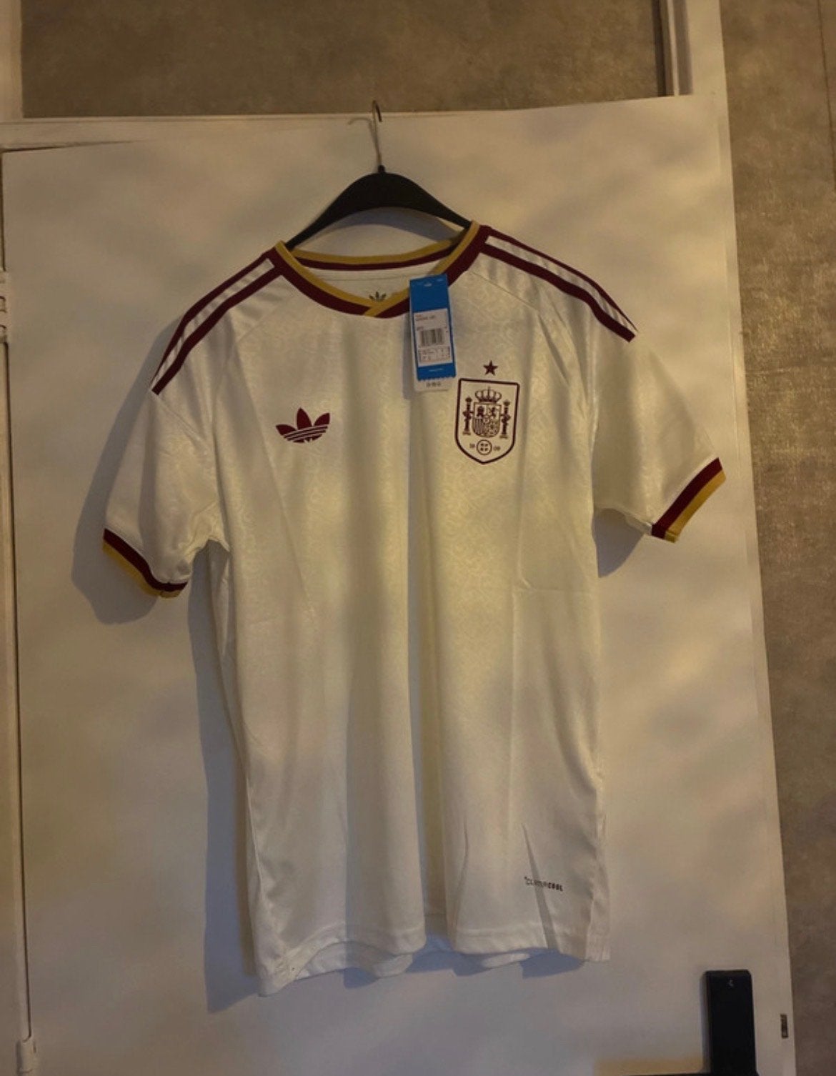 Adidas Spanje Retro Voetbalshirt Maat M, Kleding | Heren, T-shirts, Ophalen of Verzenden, Nieuw, Maat 48/50 (M), Wit