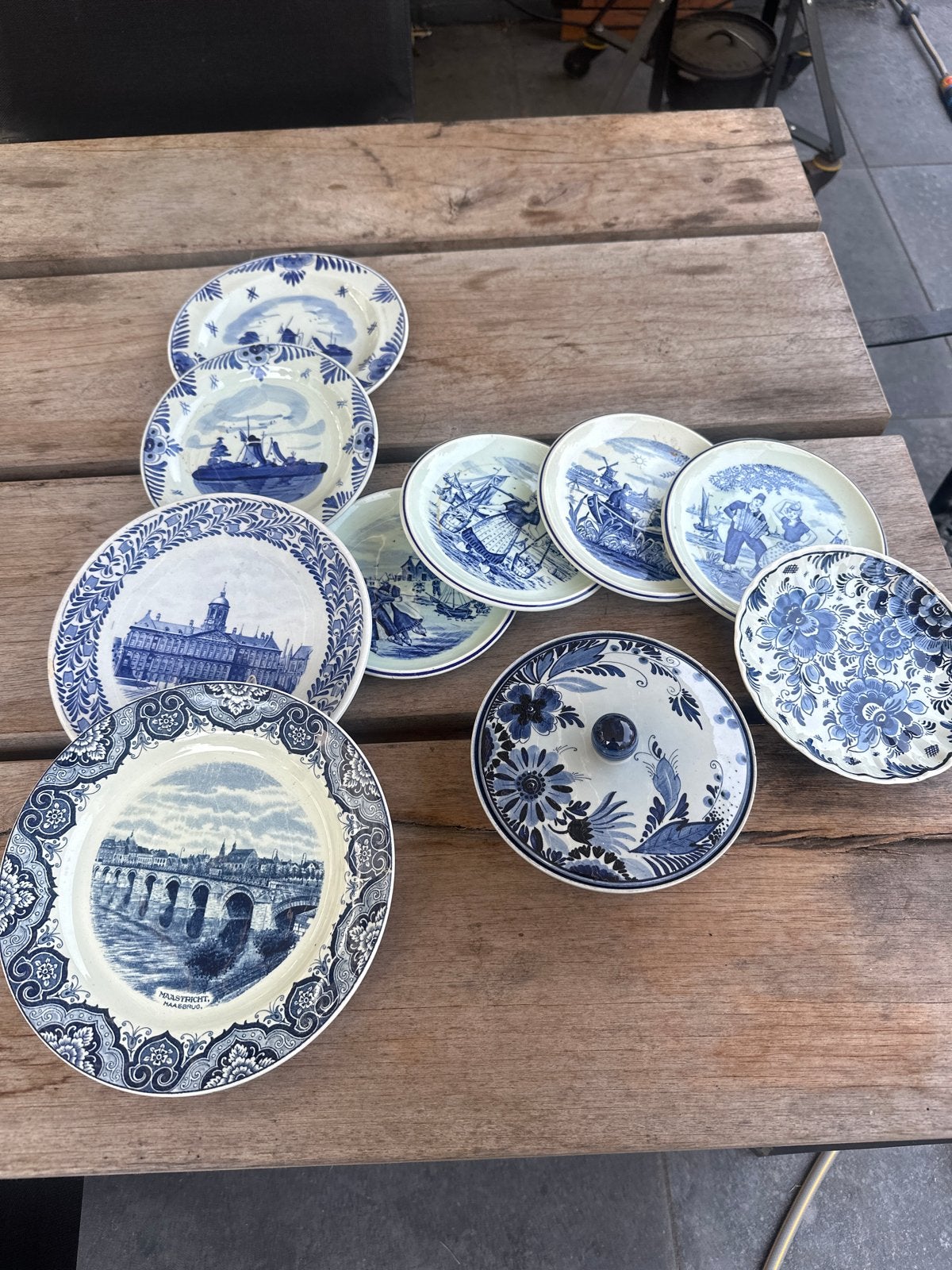 Diverse Delft blauwe bordjes en schaaltje, Ophalen
