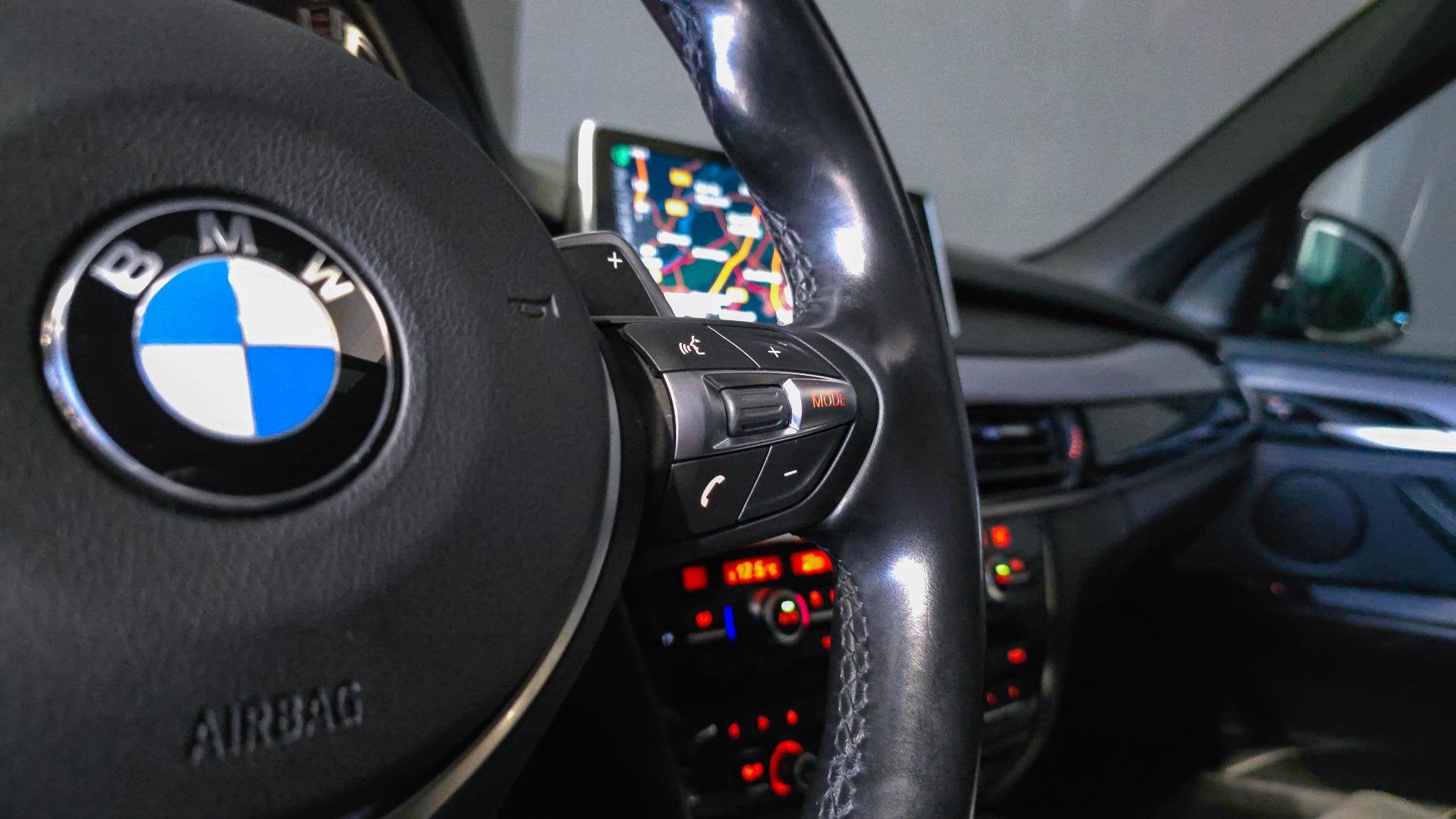 Foto 20 van BMW X5 M50d | Panorama | Memory-Seats | Breyton