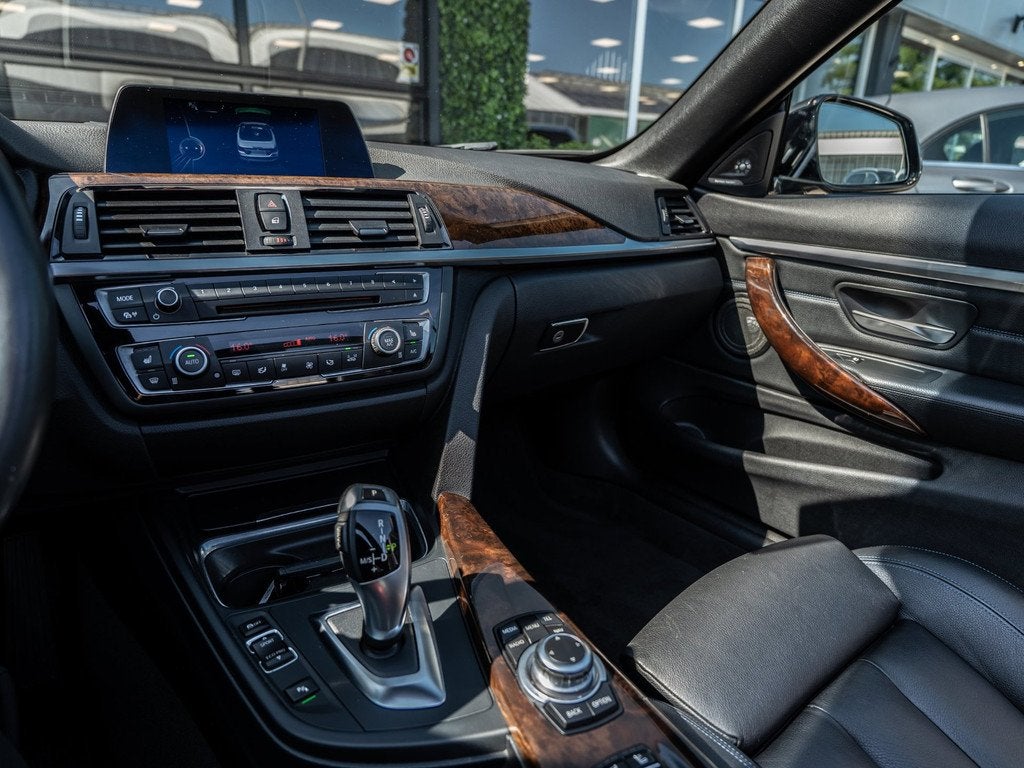 BMW 4-serie Cabrio 435i Cabriolet 306PK M-Sport | 19" LMV |, Auto's, BMW, Achterwielaandrijving, Gebruikt, 4-Serie, 4 stoelen