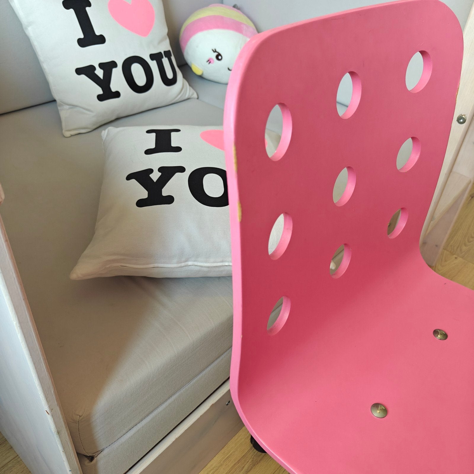 Gebruikte roze Ikea bureaustoel, verstelbaar en op wieltjes, Ophalen, Gebruikt, Stoel(en)