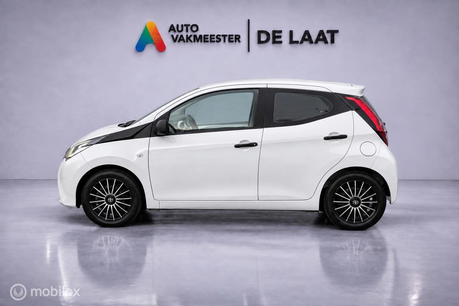 Toyota Aygo 1.0 VVT-i x-fun, Auto's, Voorwielaandrijving, Gebruikt, Euro 6, 4 stoelen