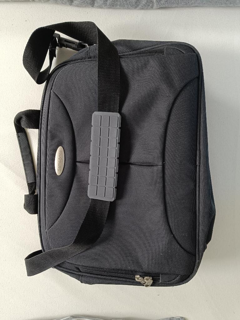 Samsonite laptoptas, Computers en Software, Laptoptassen, Ophalen, Grijs, 17 inch of meer, Schouderband