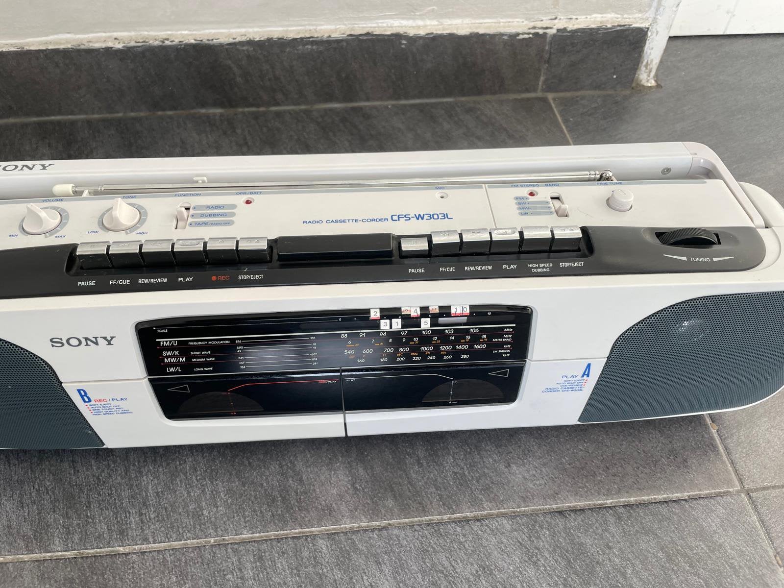 In goede staat Sony radio cassette recorder CFS. W303L, Ophalen