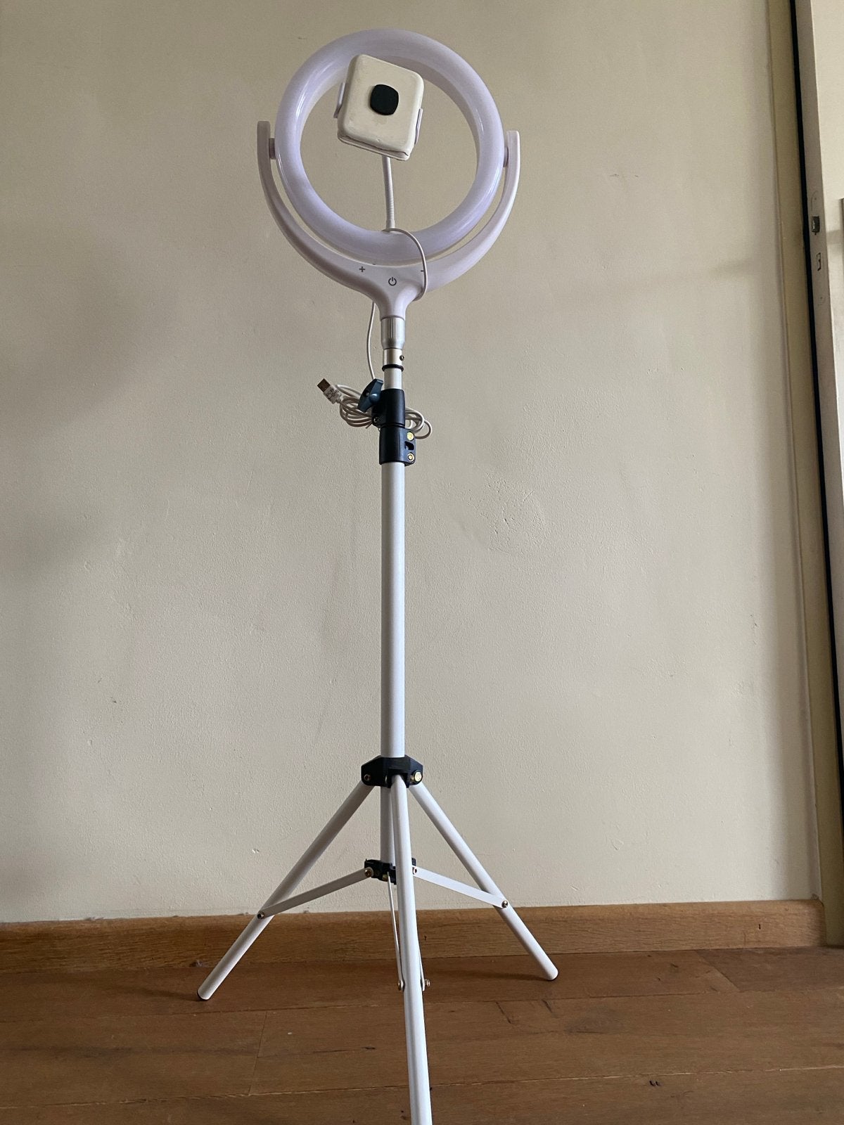 Hoog Ringlicht met telefoonhouder voor video's Pickup 1073SE, Audio, Tv en Foto, Fotografie | Fotostudio en Toebehoren, Ophalen