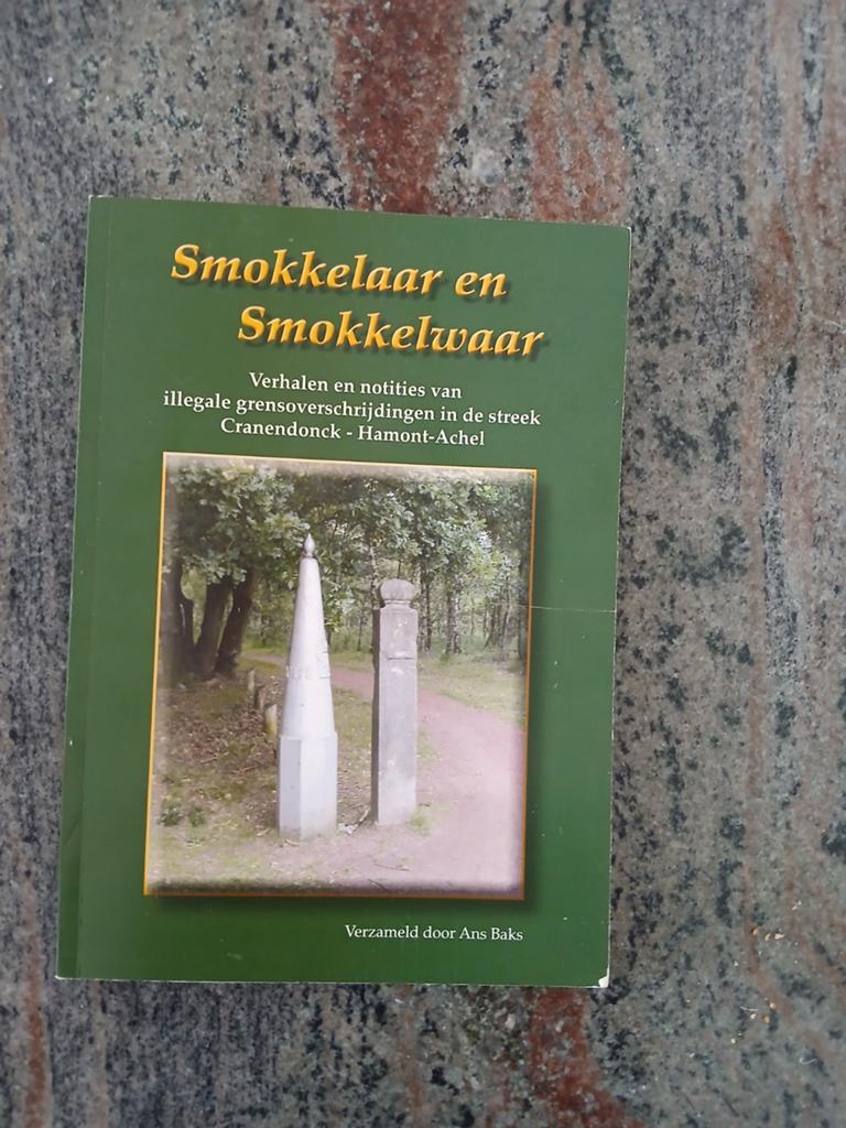 Smokkelaar en smokkelwaar cranendonk hamont achel, Ophalen of Verzenden