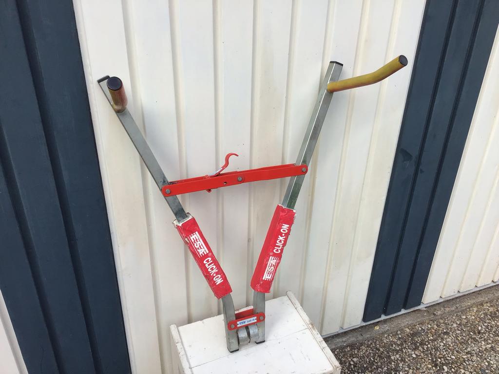 Klemfietsdrage  ESA - CLICK-ON, Auto diversen, Ophalen of Verzenden, Zo goed als nieuw, Trekhaakdrager