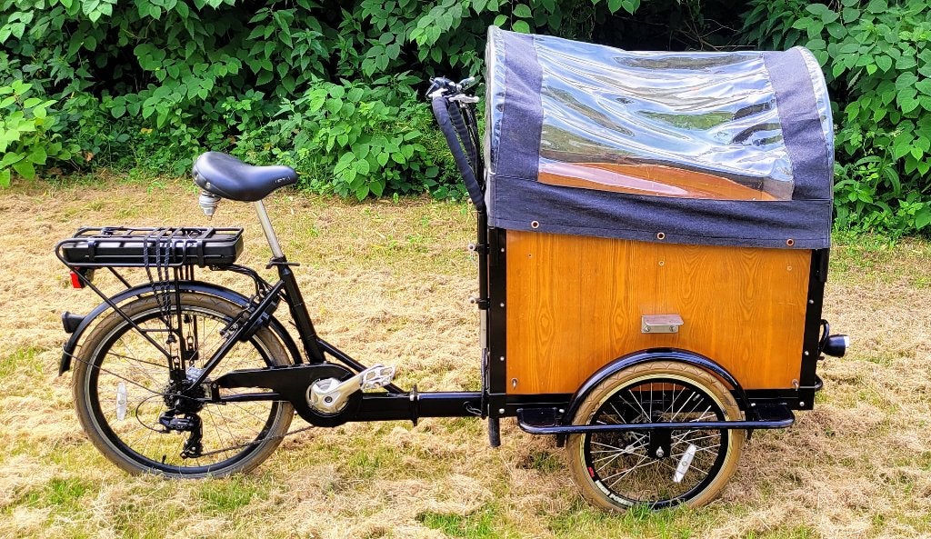 Electrische Bakfiets ( Top Model lichtgewicht), Ophalen, 4 kinderen of meer, Zo goed als nieuw, Schijfrem