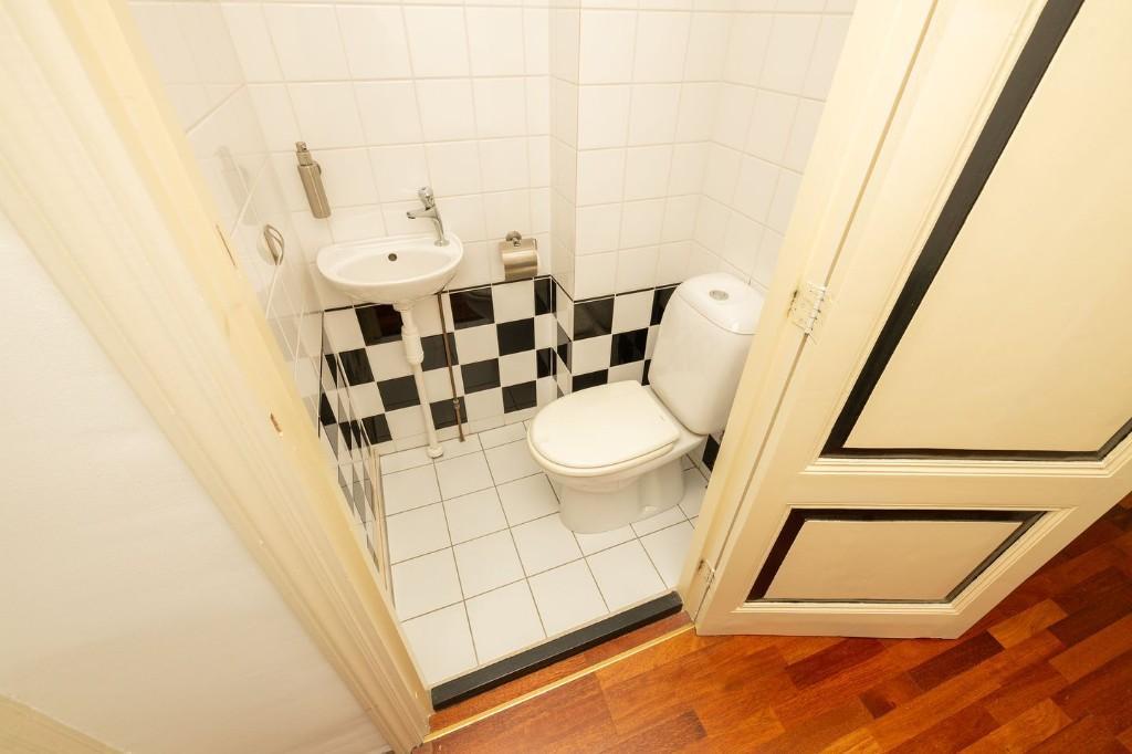 Toilet, Doe-het-zelf en Verbouw, Ophalen, Gebruikt, Steen, Toilet