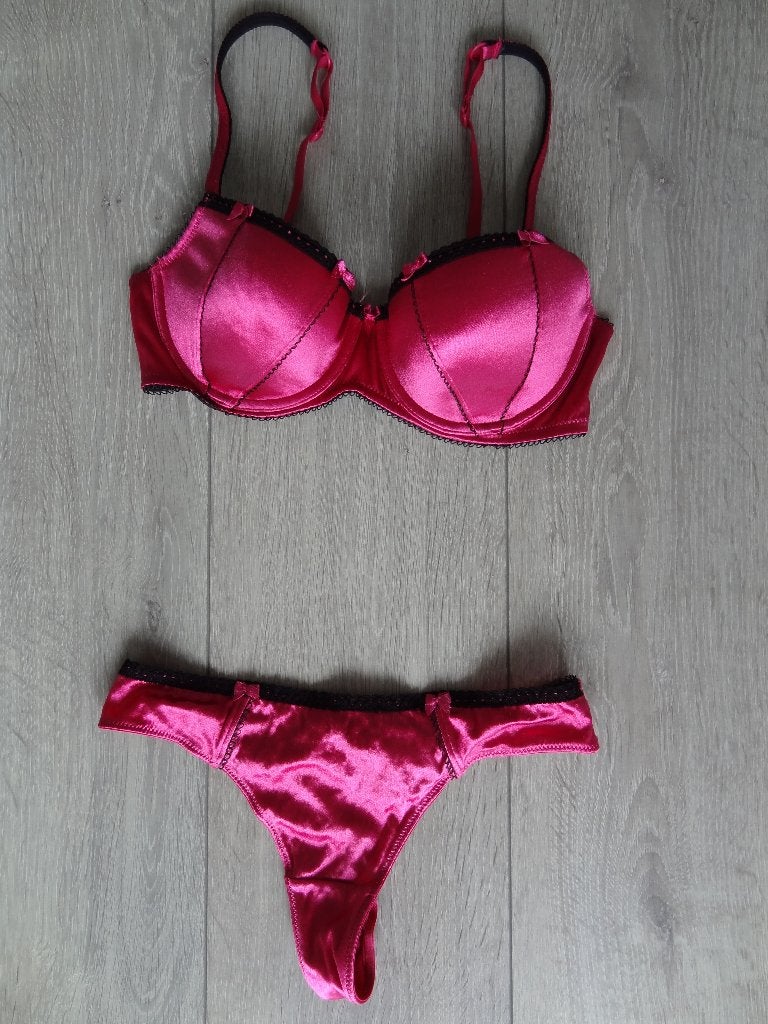 Roze Lingerieset Hunkemöller 75C / S >Snelle Verzending!<, Hunkemöller, Ophalen of Verzenden, Roze, Setje