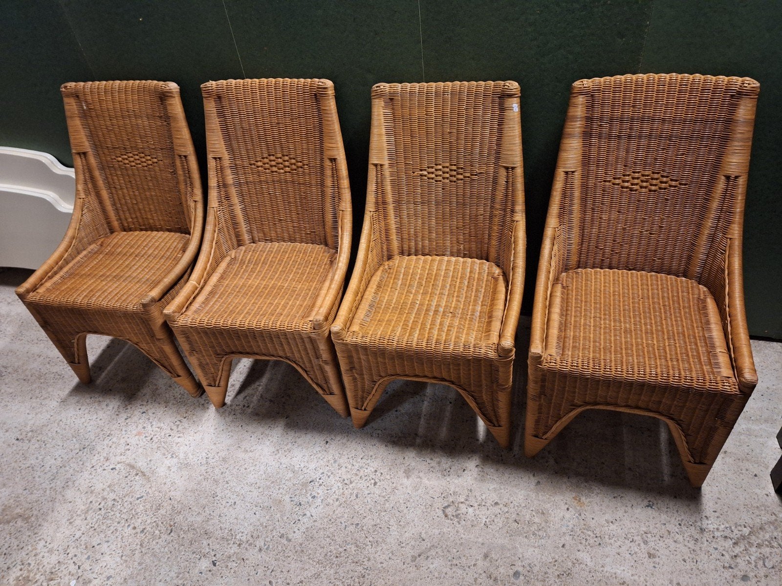 GRATIS AF TE HALEN rotan riet stoelen stoel, Ophalen, Gebruikt, Bruin, Twee