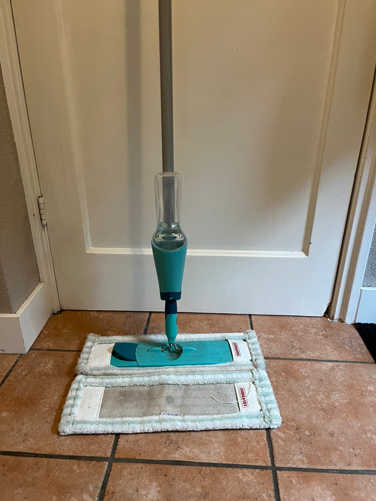 Leifheit easy spray dweil, Huis en Inrichting, Ophalen