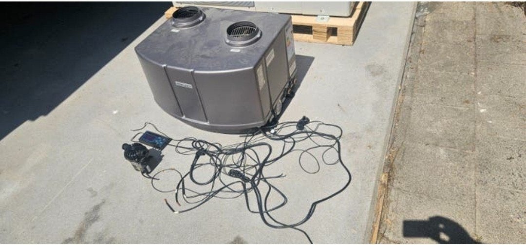 Hewalex PCWU 3.0 kW warmtepomp., Ophalen