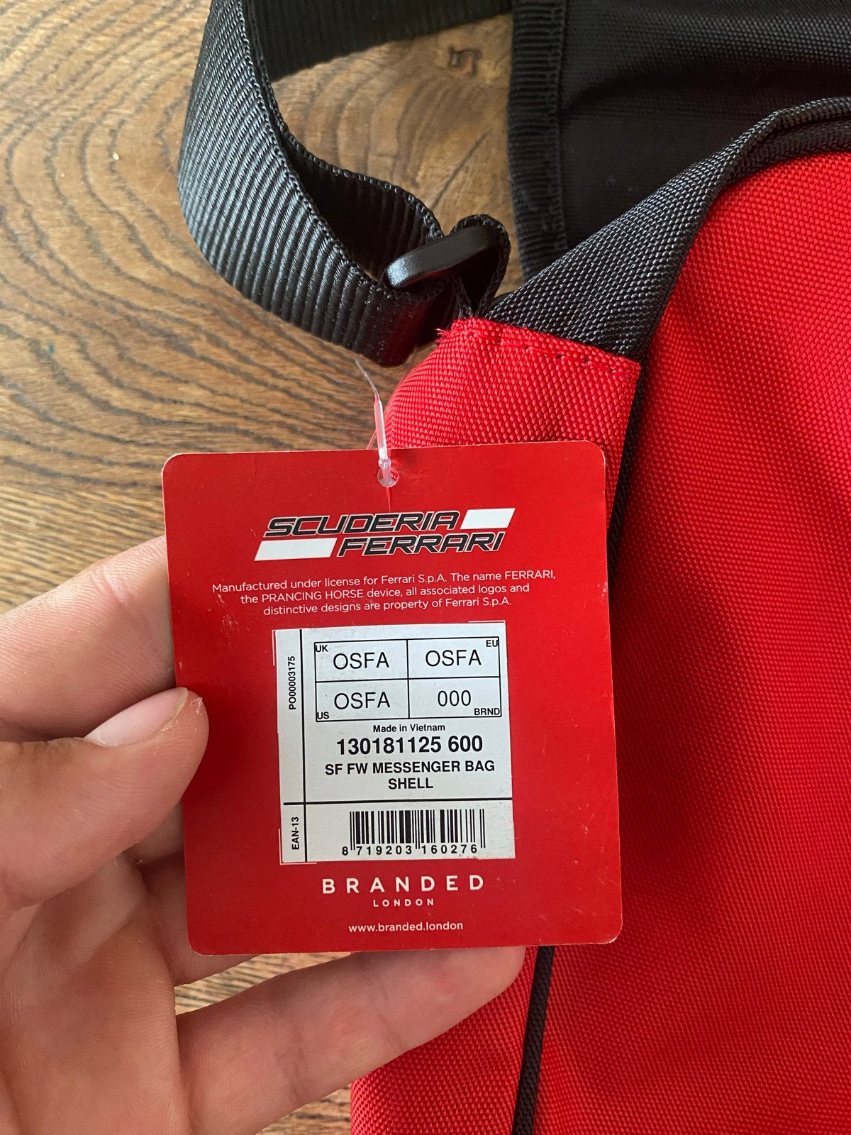 Nieuwe Ferrari Messenger Bag - Rood/Zwart, Ophalen, 15 inch, Gevoerd laptopvak, Rood