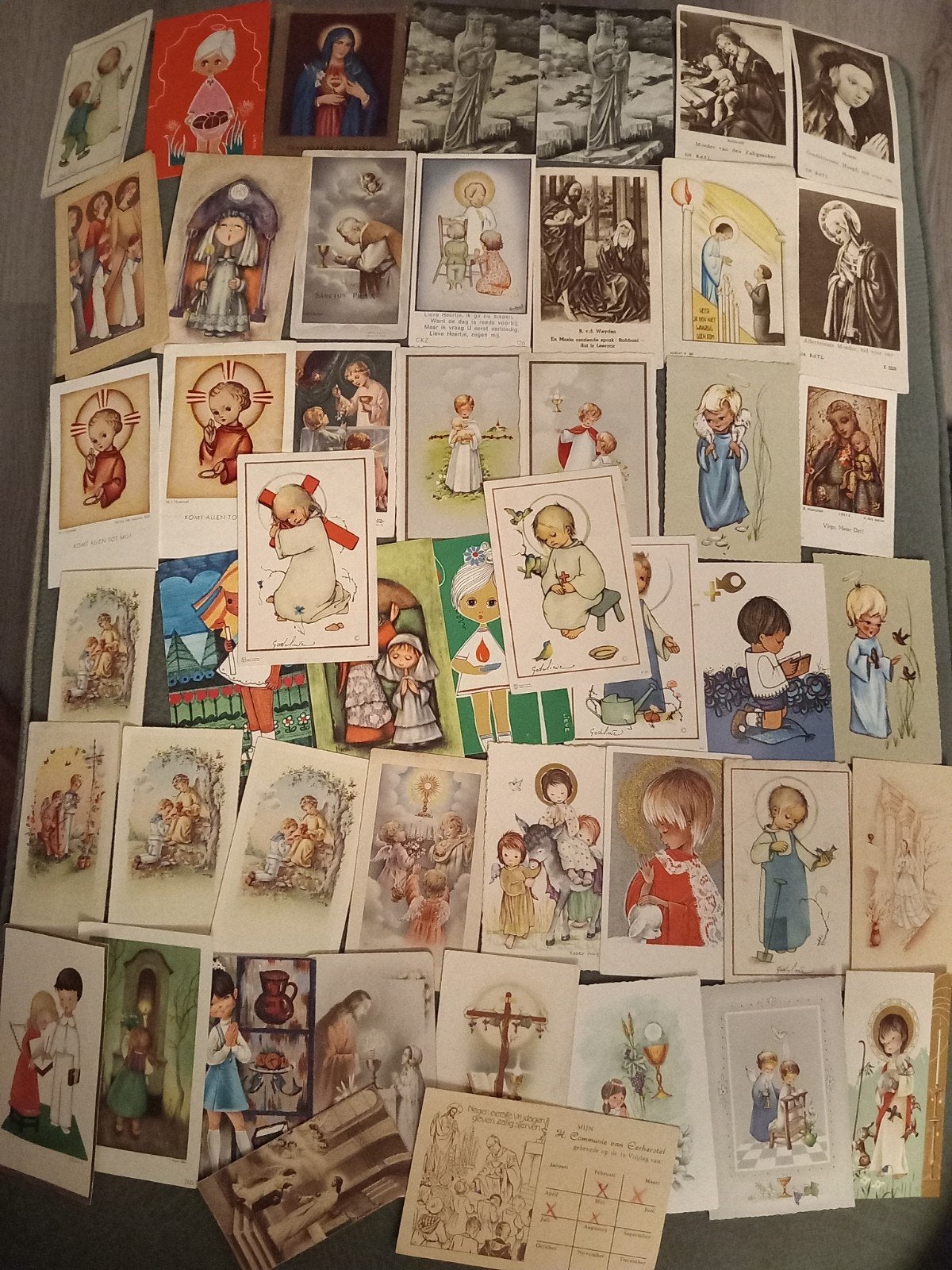 communie prentjes ongeveer 50 stuks jaren 40, 50, 60, 70, Ophalen of Verzenden, Gebruikt, Kaart of Prent, Christendom | Katholiek