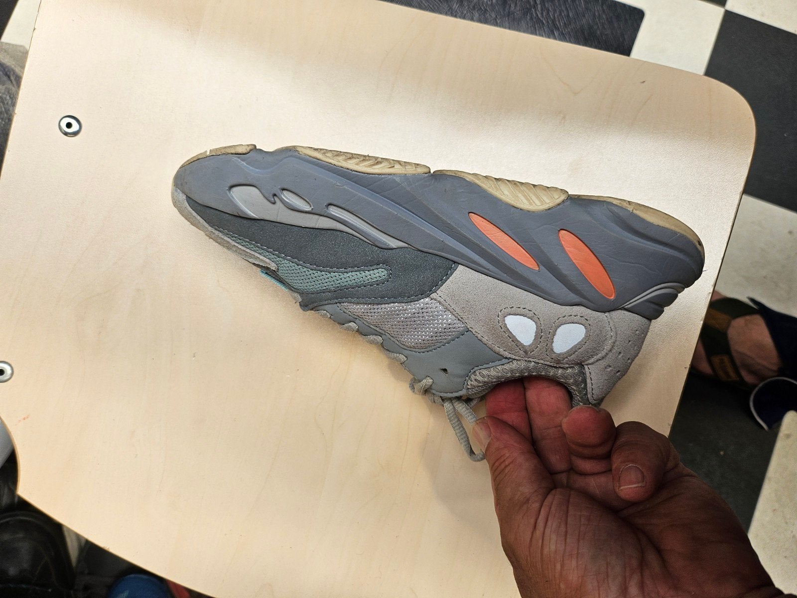 Adidas Yeezy Boost 700 Wave Runner - Maat 38, Adidas, Contact@adidas.com, Ophalen of Verzenden, Sneakers of Gympen