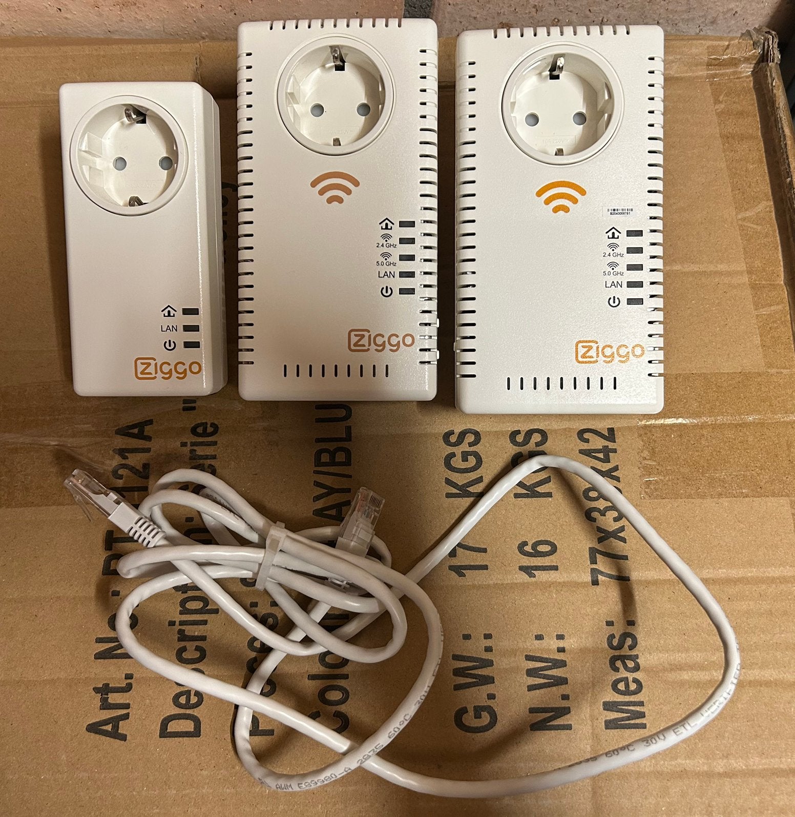Ziggo WiFi versterkers Powerline - complete set, Computers en Software, Ophalen of Verzenden, Zo goed als nieuw