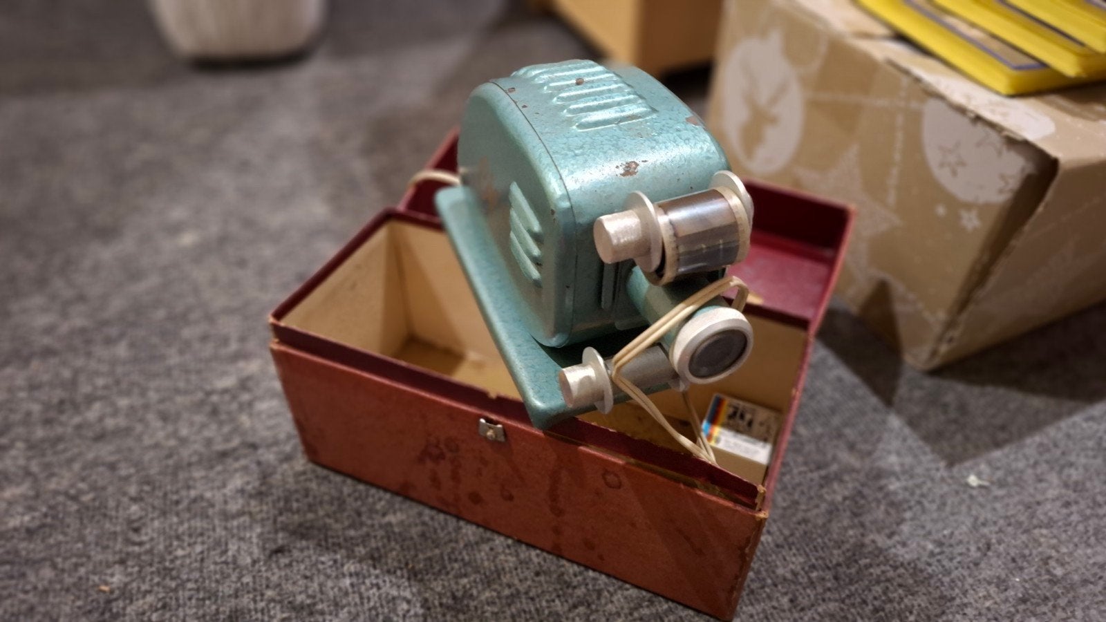 Vintage filmprojector met meer dan 80 filmstroken, Ophalen of Verzenden, Gebruikt
