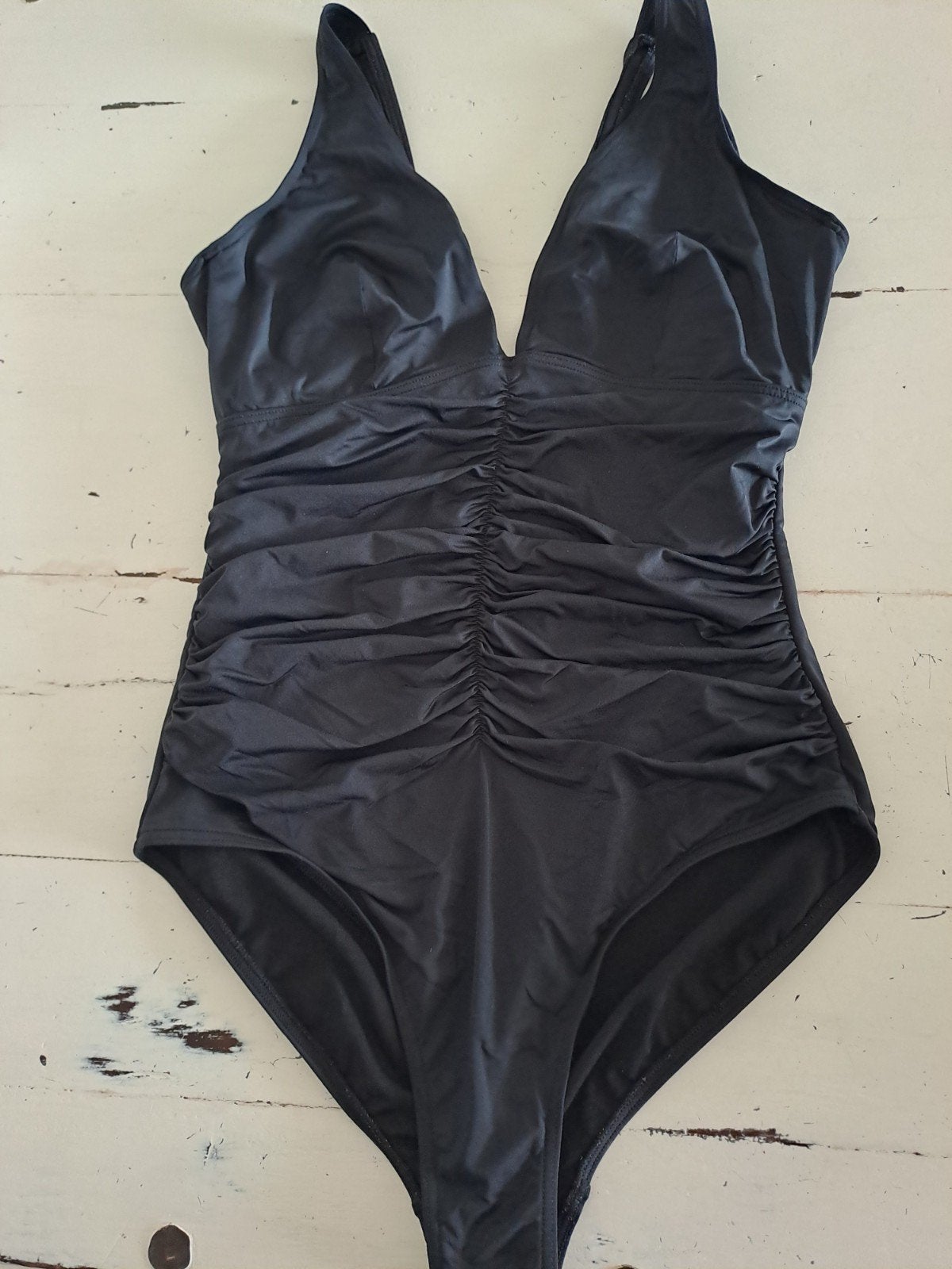 Beachwave badpak maat 42E met beugels en gevoerde cups, Ophalen, Beachwave, Zwart, Badpak