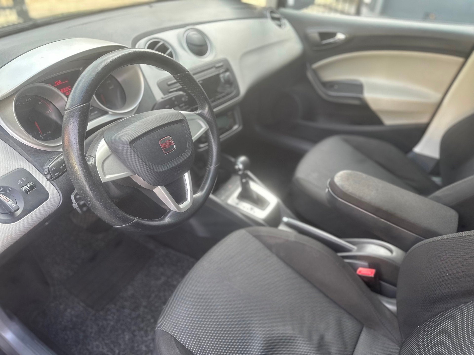 Seat Ibiza 1.6 Sport | PANO | AUTOMAAT | CLIMA | CRUISE |, Stof, Zwart, Origineel Nederlands, Bedrijf