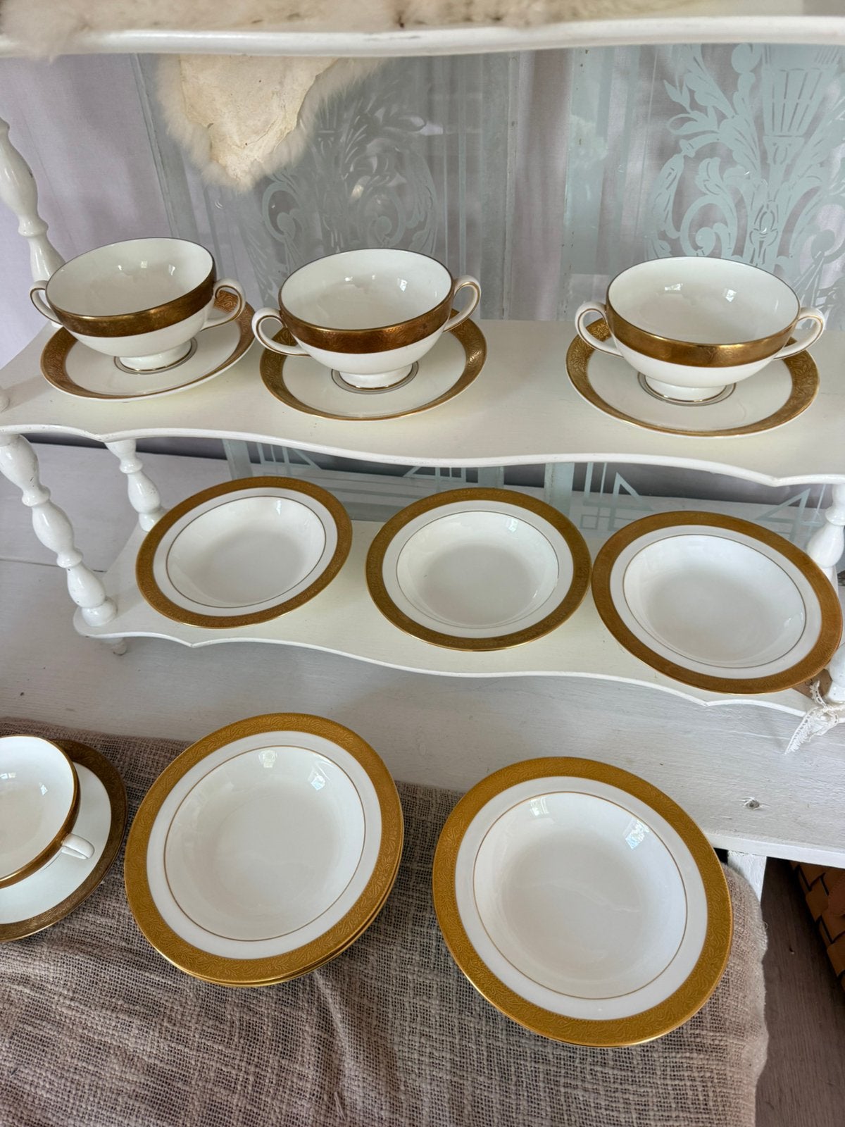 Wedgwood Ascot 19 dl porselein 22 krt goud zeer zeldzaam, Ophalen