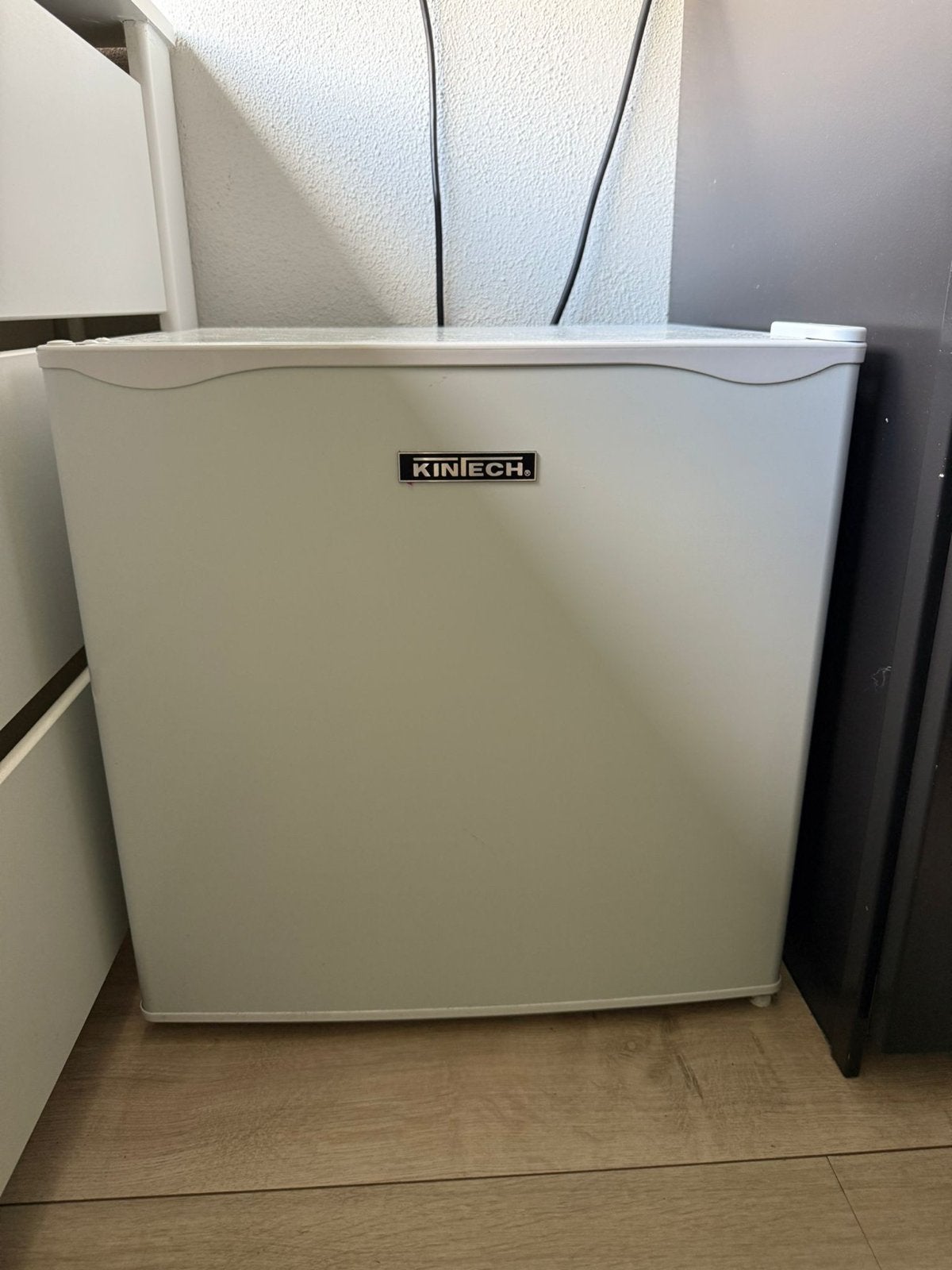 Compacte Mini Koelkast, Witgoed en Apparatuur, Koelkasten en IJskasten, Ophalen, Nieuw, Minder dan 75 liter, Met vriesvak
