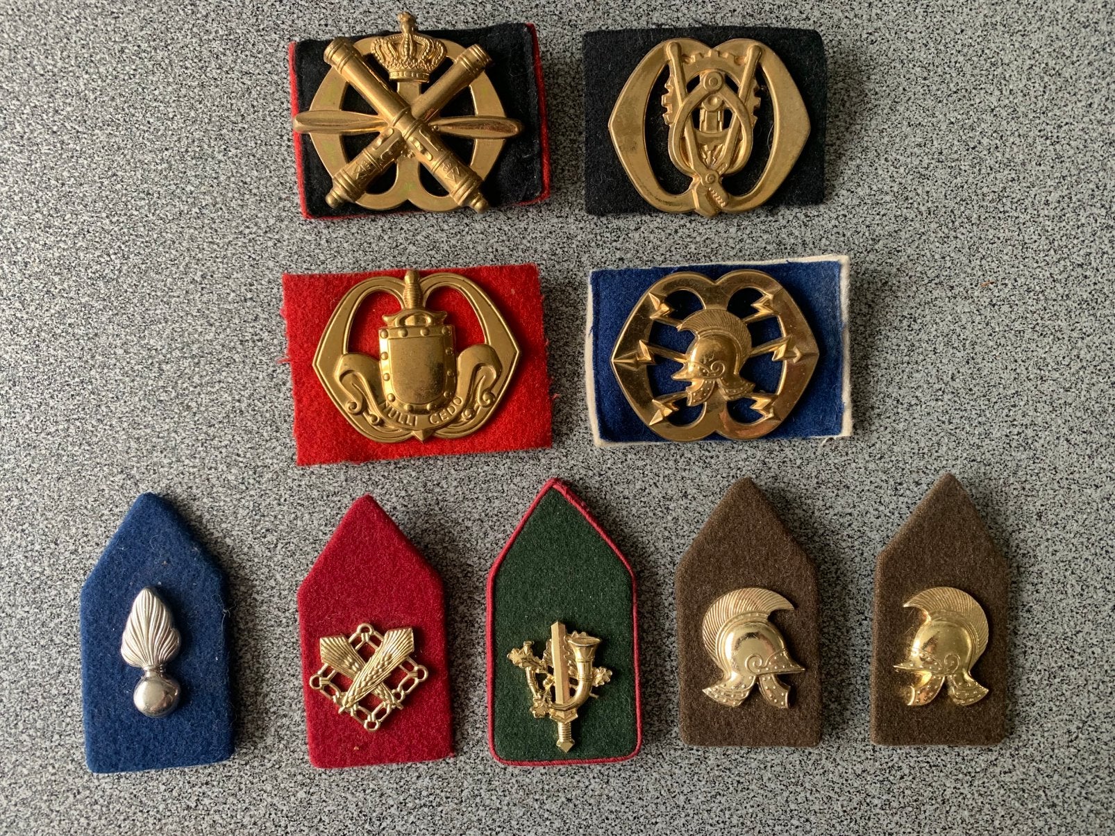 9 militaire insignes, Ophalen of Verzenden, Landmacht, Nederland