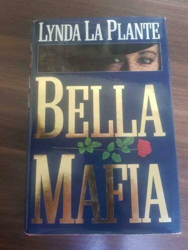 Lynda La Plante - Bella Mafia, Ophalen of Verzenden, Zo goed als nieuw, Lynda La Plante