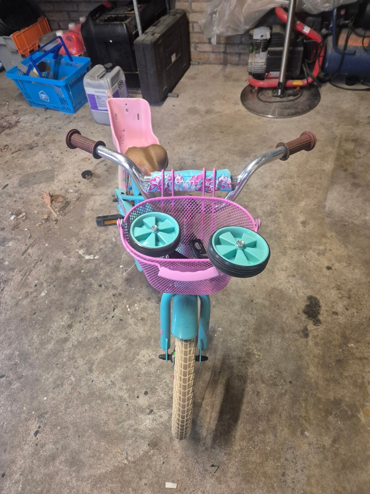 Butterfly meisjesfiets 24 inch met zijwieltjes en mand, Ophalen of Verzenden