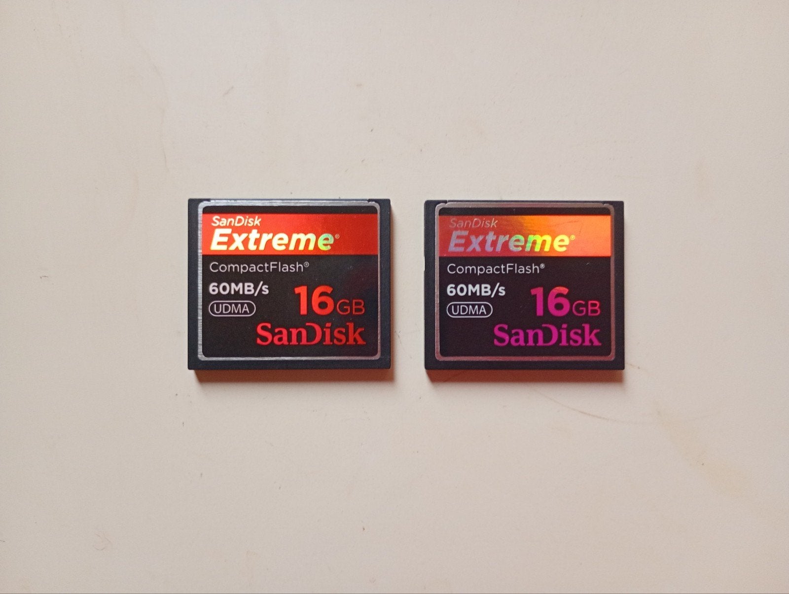 2x CompactFlash Sandisk extreme 16GB, Audio, Tv en Foto, Ophalen of Verzenden, Zo goed als nieuw, 16 GB, Fotocamera