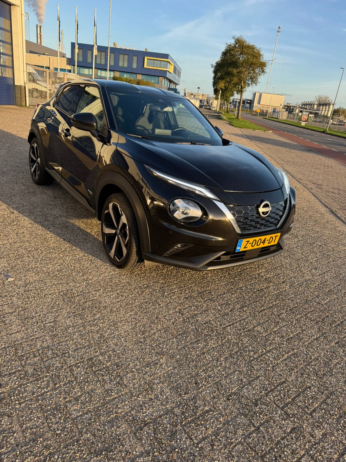 Nissan Juke Hybrid 143pk 2024 Zwart, 1300 kg, 750 kg, 4 cilinders, Zwart