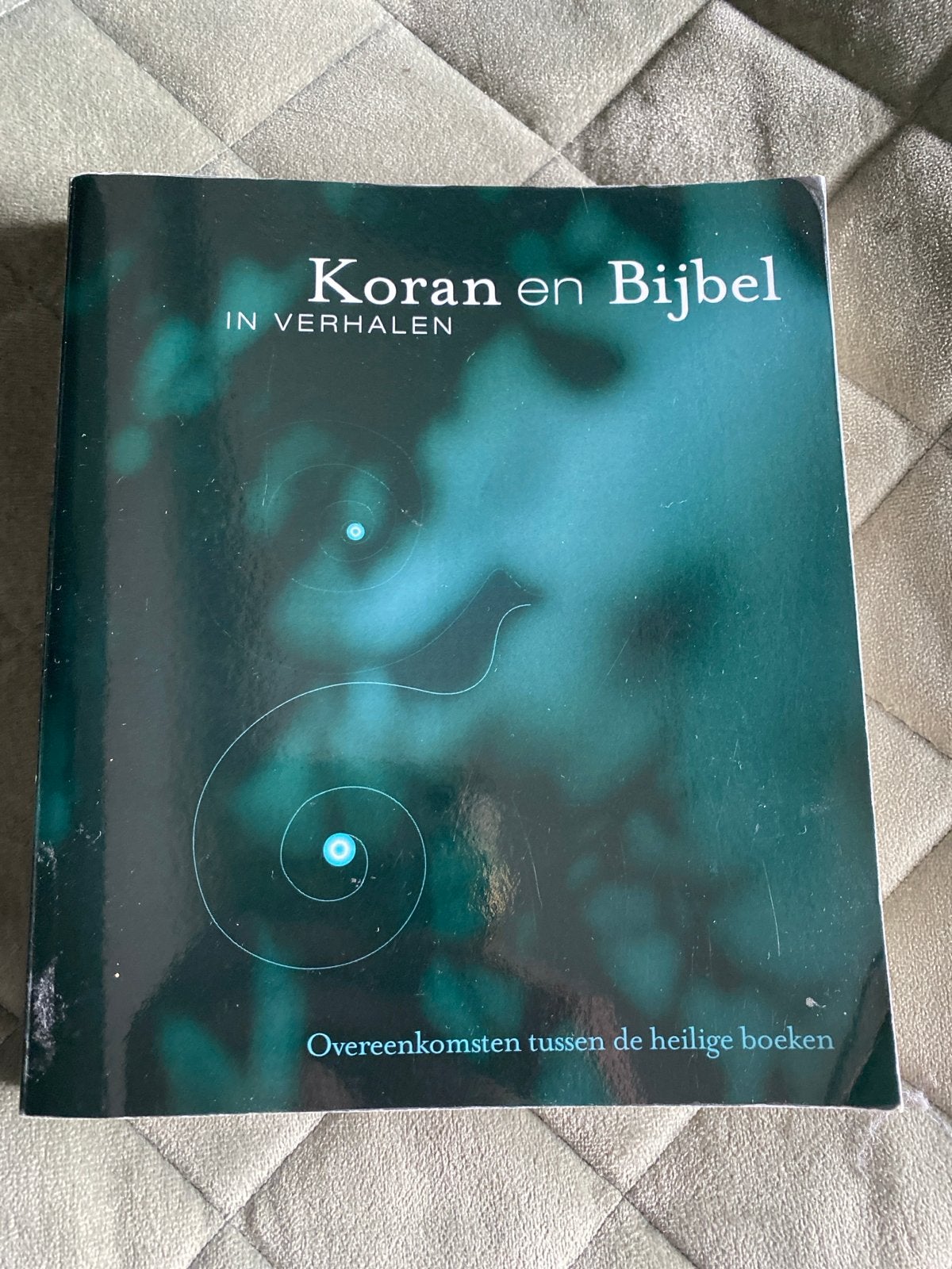 Koran en Bijbel in Verhalen: Overeenkomsten Heilige Boeken, Boeken, Godsdienst en Theologie, Ophalen of Verzenden, Gelezen, Christendom | Katholiek