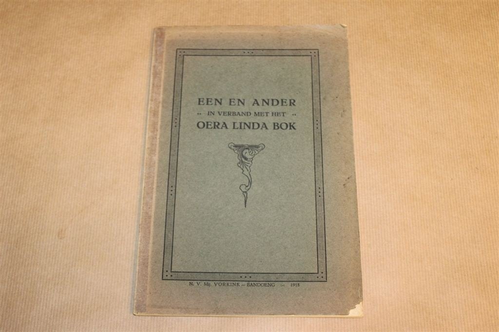 Oera Linda Bok — Meijer, Bandoeng 1918, Ophalen of Verzenden, Gelezen